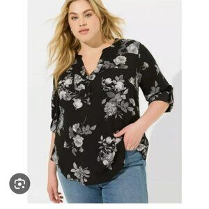 2X NWT Torrid Harper Floral Top